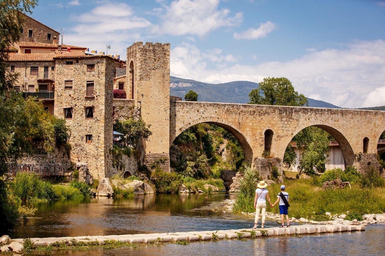 Die Steinbrücke von Besalú.