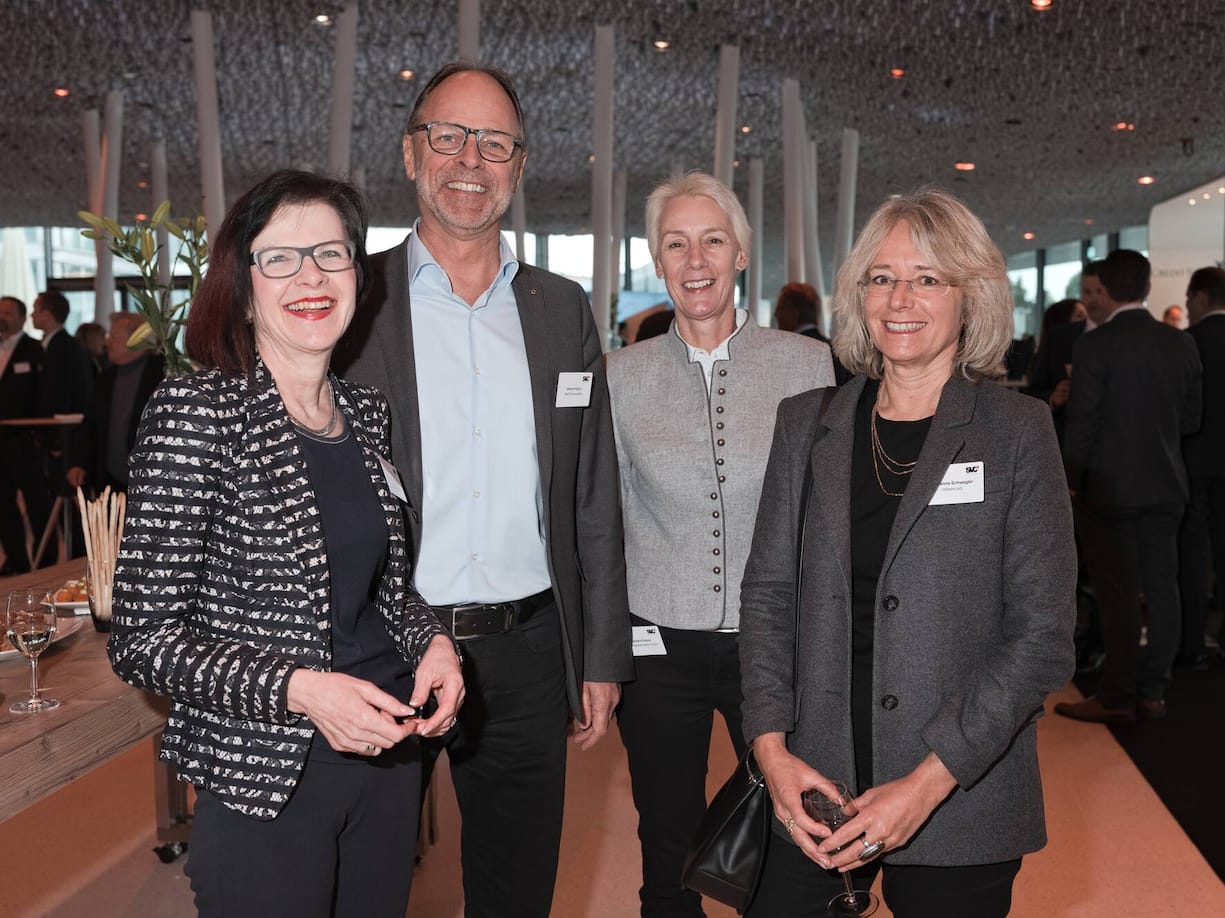Sylvia Raguth, MANDAT-IN;Rainer Hayoz, MATRIX Immobilien;Barbara Hayoz, FÃ¼r Angelegenheiten GmbH;Johanna Schwegler, Wilhelm AG