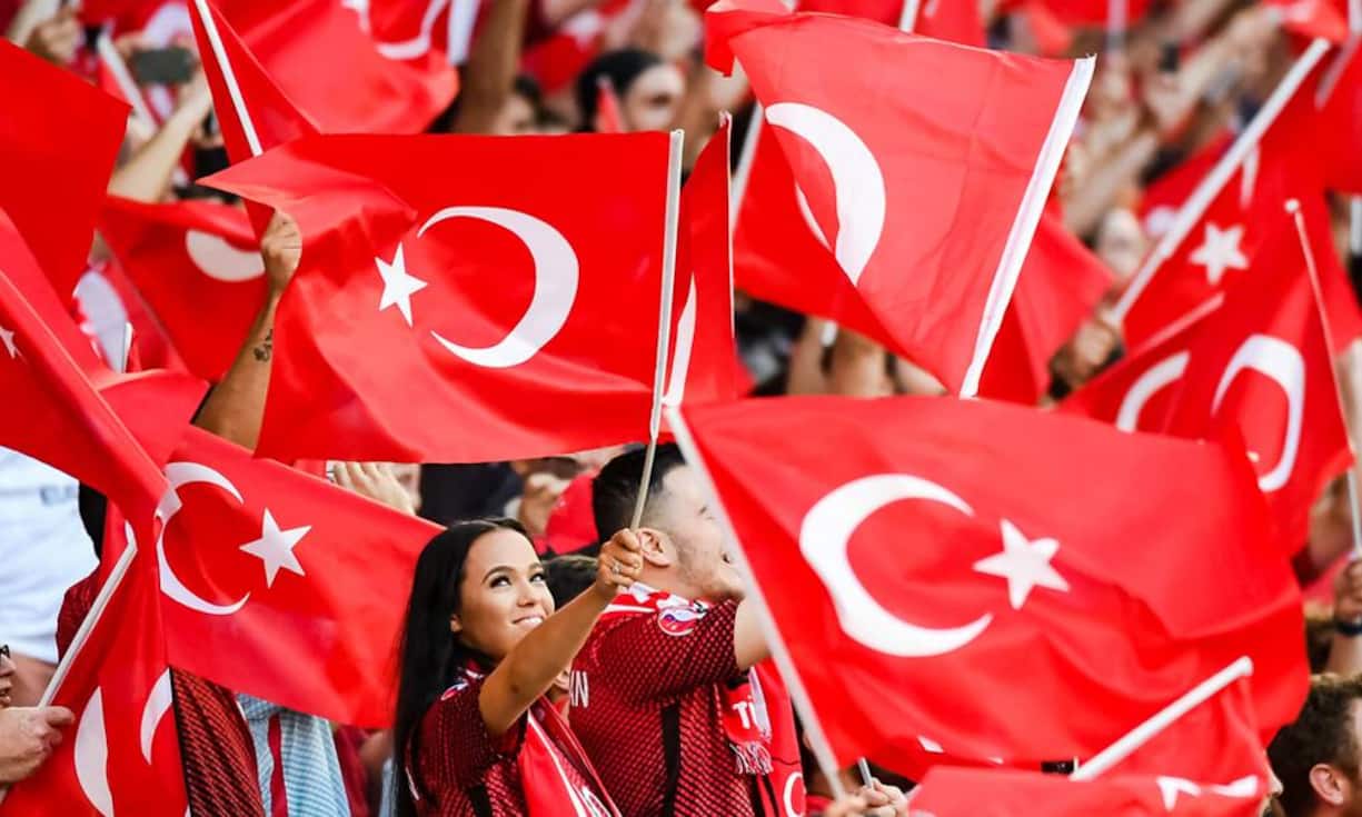 Die VerliererPlatz 5: TürkeiAktienindex: BIST 100Verlust: minus 12 Prozent