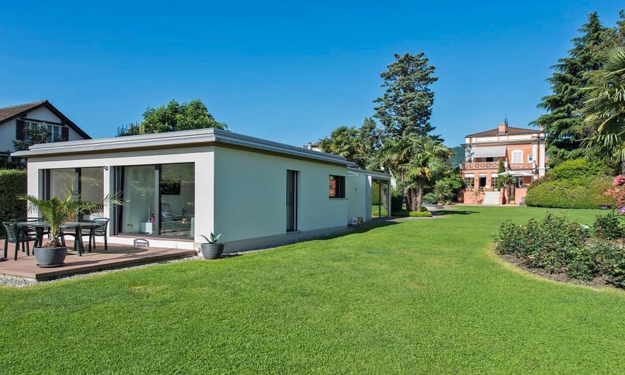 Zur Villa gehört auch ein Gästehaus von 70 Quadratmetern Grösse.