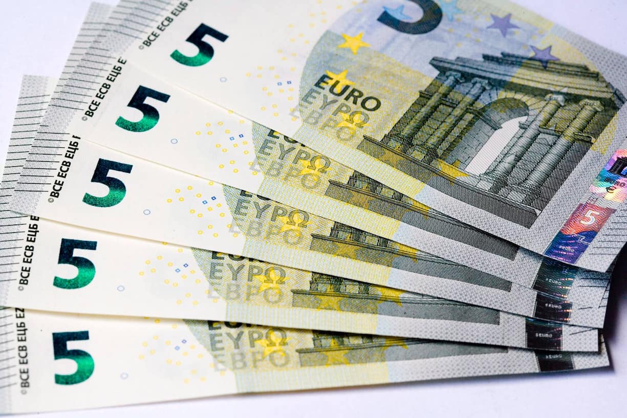 MAY 24:  The new 5 Euro bank notes on May 24, 2013. (Photo by Ulrich Baumgarten via Getty Images)