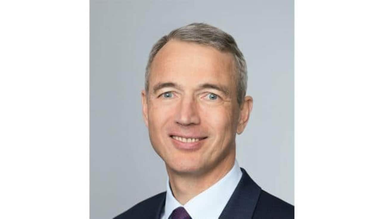 Nachfolger Naratils als Chief Operating Officer wird Axel Lehmann. Um Mitglied der Konzernleitung zu werden, wird er seinen Sitz um Verwaltungsrat aufgeben. Lehmann kommt Ende 2015 von der Zurich Versicherung, wo er 14 Jahre lang Mitglied der Konzernleitung war.