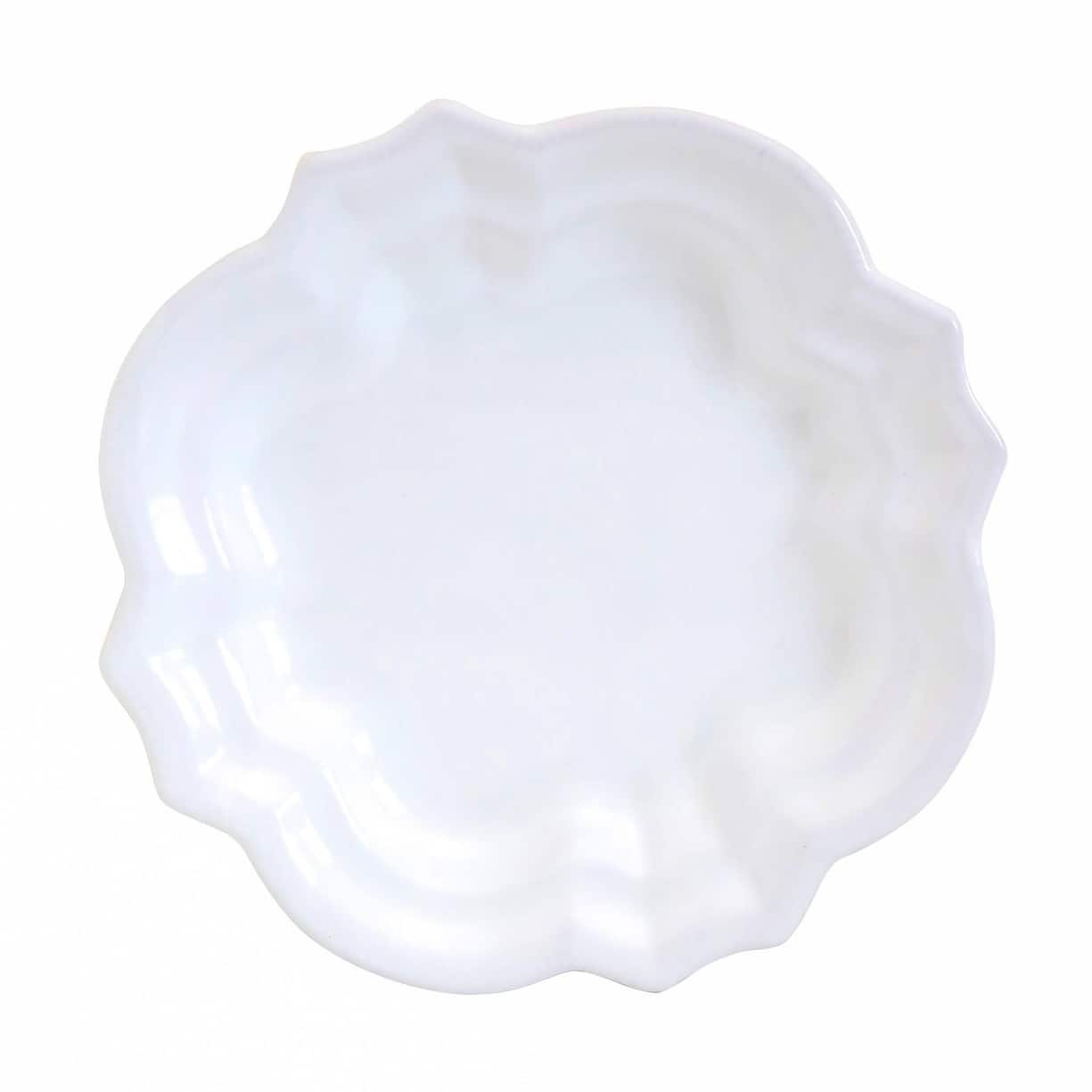 ­Traditioneller Fayence-Teller aus Moustiers des Atelies von Reine und ­Isabelle Bondil.