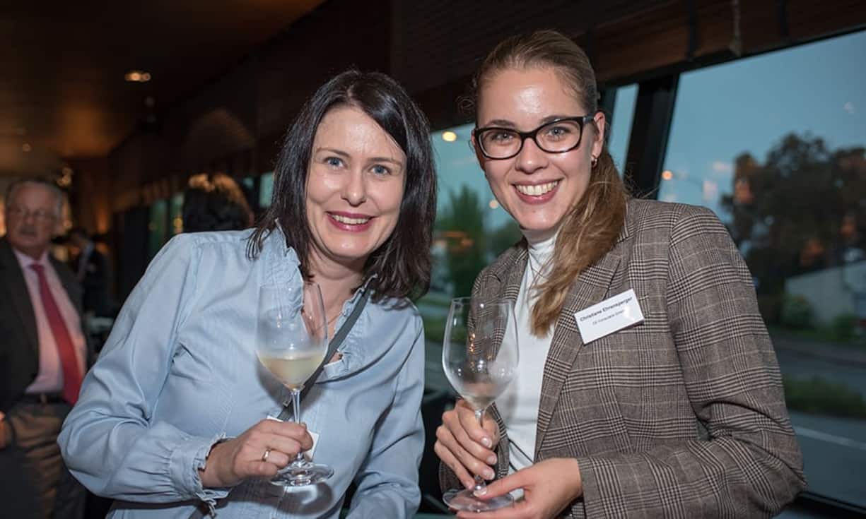 (v.l.) Katja Gantenbein, Rhombus Partner Immobilien AG - Christiane Ehrensperger, CE Consularia GmbH