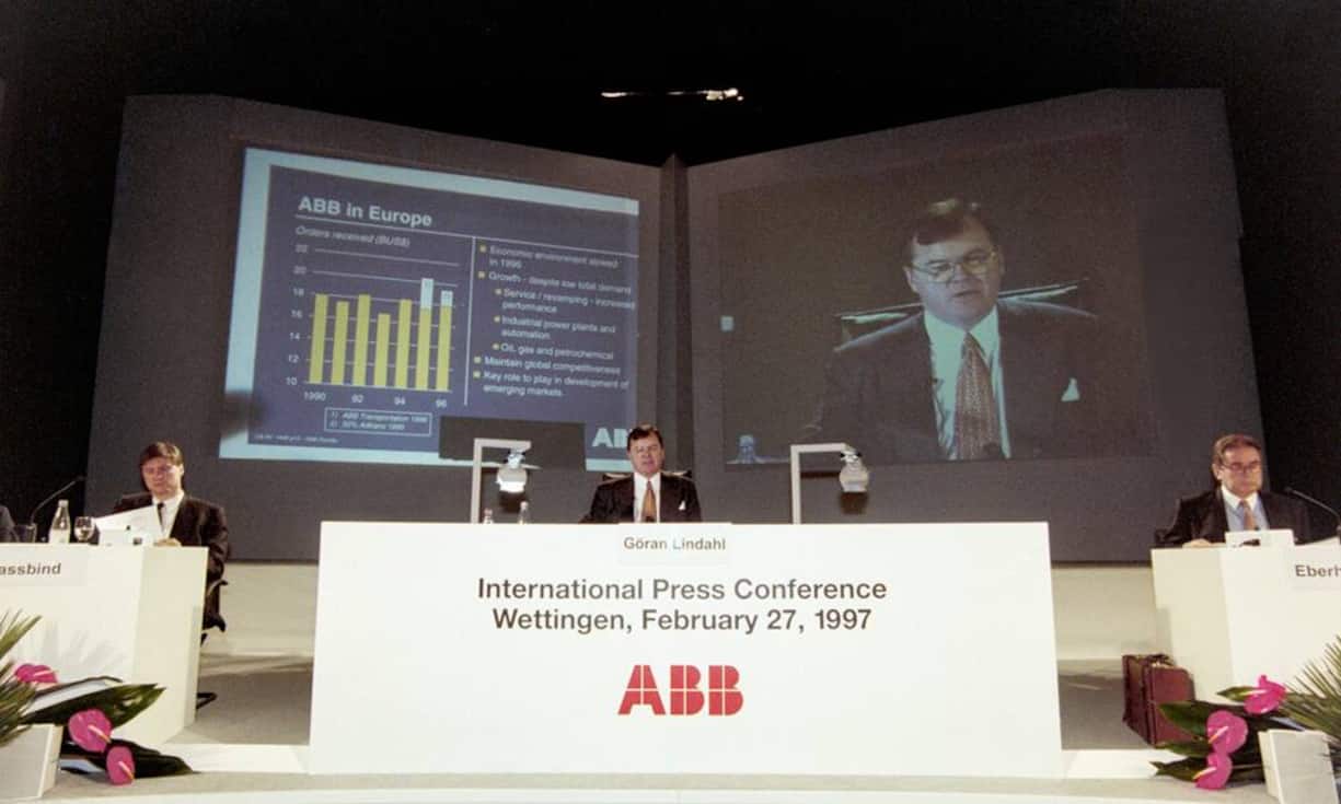 Daneben hat der als versöhnlich geltende Berg kaum Feinde. Sein ehemaliger Vorgesetzter bei der ABB, Göran Lindahl, setzte dieses Attribut jedoch arg aufs Spiel, als er Berg 1998 nach 22 Jahren im Unternehmen auf die Strasse stellte. Bilder: Keystone/ BLR & Partners