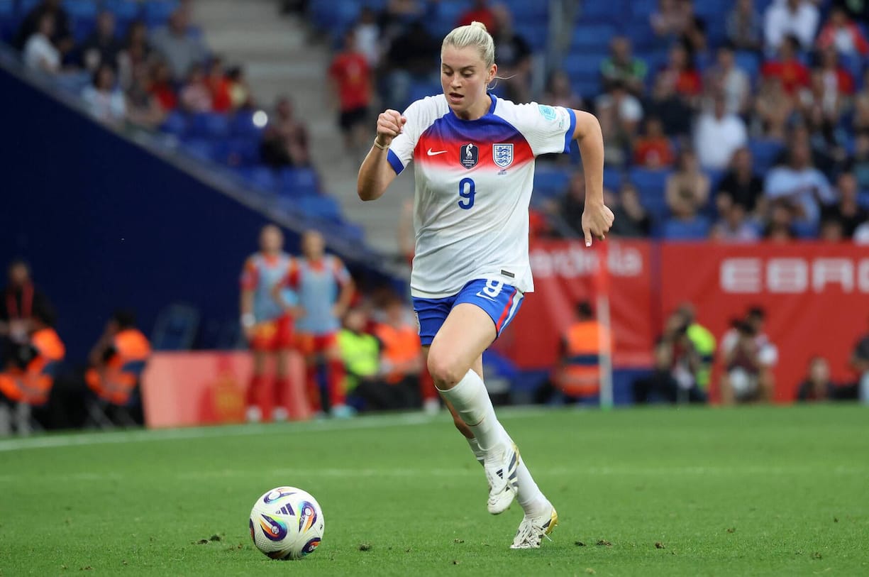 Spain v England - UEFA Women s Nations League 2024/25 Grp A3 MD6 Alessia Russo plays during the match between the women s national teams of Spain and England in the League A of Group 3 of the Women s Nations League at the RCDE Stadium in Barcelona, Spain, on June 3, 2025. Barcelona Barcelona Spain PUBLICATIONxNOTxINxFRA Copyright: xUrbanandsportx originalFilename:urbanandsport-spainven250603_npBP3.jpg