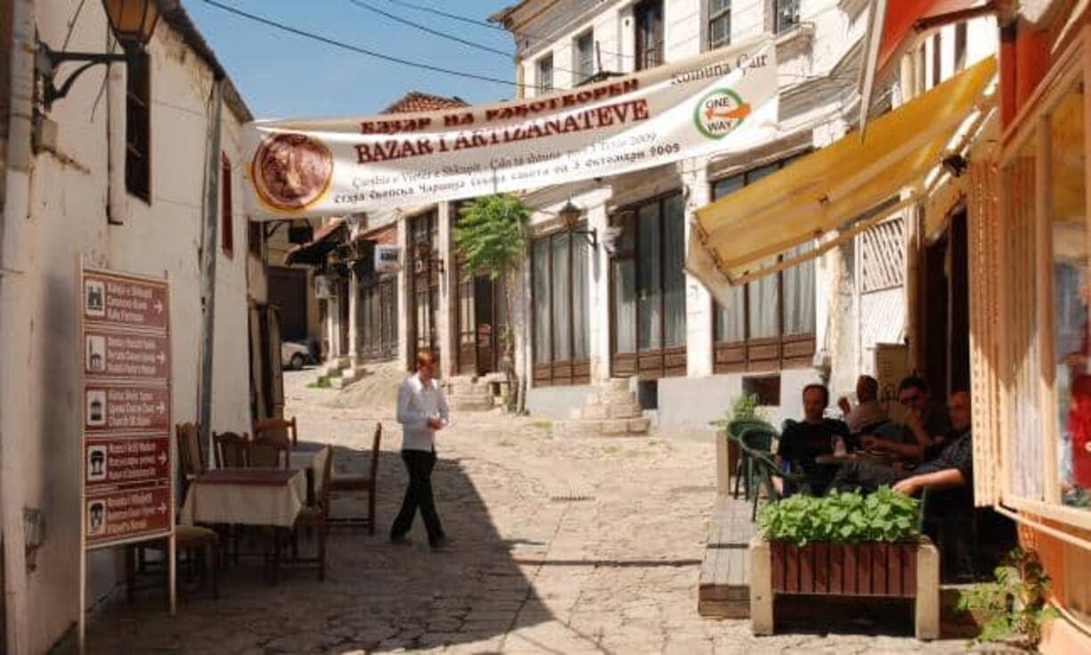 «Doing Business» – jedes Jahr untersucht die Weltbank, welche Länder am unternehmensfreundlichsten sind und wo Reformen die Attraktivität für Unternehmen verbessert haben. Elf Bereiche sind für die Platzierung im Gesamtranking massgebend. Die Bestklassierten des diesjährigen Berichts:Rang 10: Mazedonien