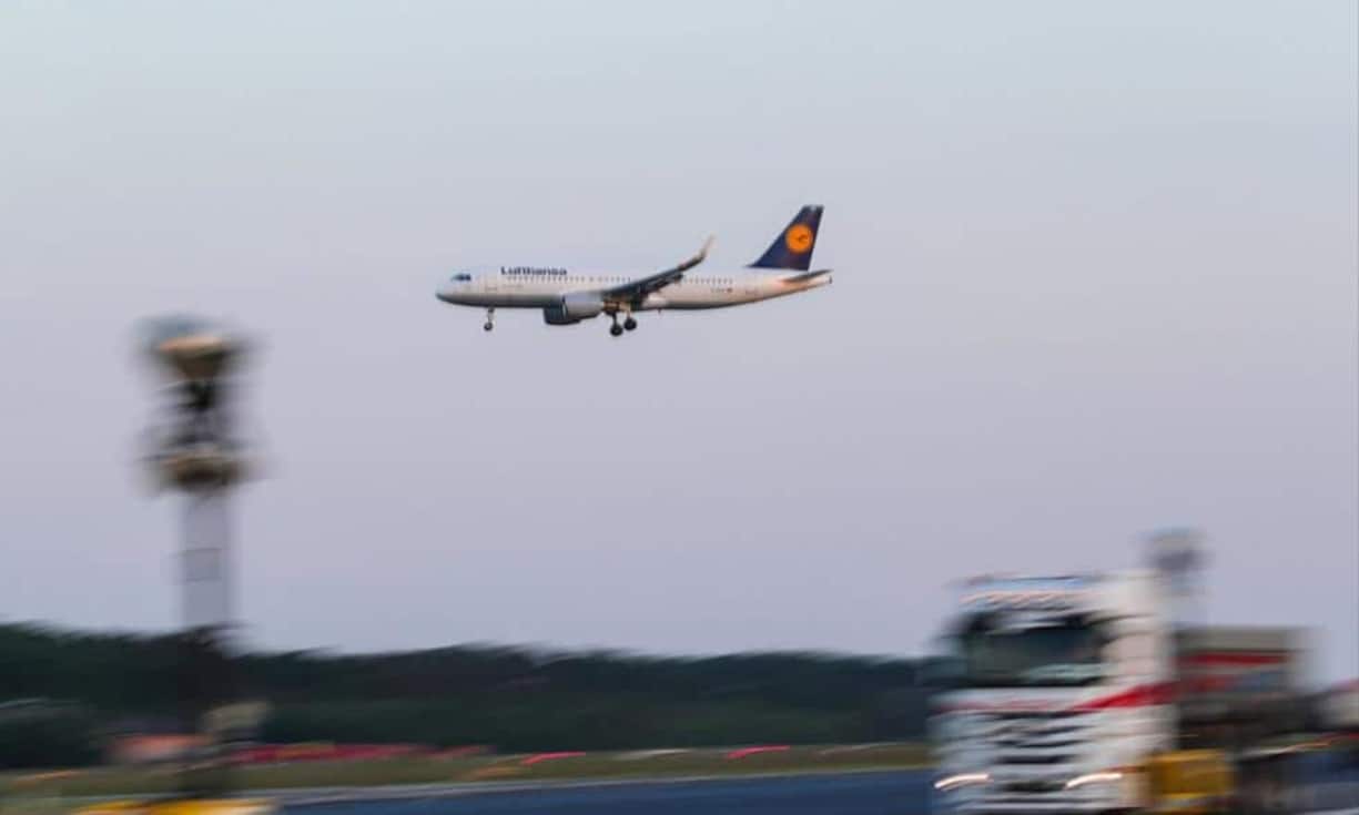 Gleich sieht es bei der deutschen Lufthansa aus: Die Snacks variieren je nach Flugdauer.
Keystone