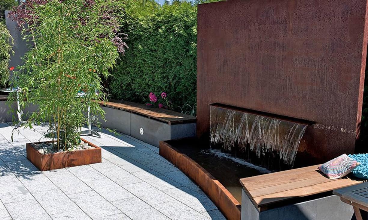 Allerlei Metallprodukte für den Garten produziert das Unternehmen Grütter Metallwaren in Herisau. Von Trennwänden über Brunnen bis zur kompletten Lounge. (Halle 1, Stand B05)