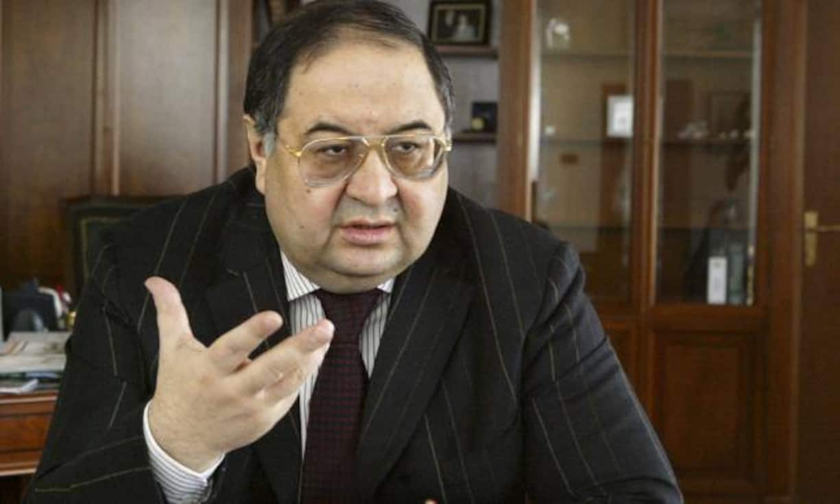 Rang 2: Alischer Usmanow 13.8 Milliarden Dollar
Der ehemals reichste Russe wird vom Thron gestossen. Sein Verlust durch die Rubelkrise beträgt seit März 4.5 Milliarden Dollar. Als Eigentümer der Investmentholding USM kontrolliert er unter anderem den grössten russischen Eisenerzproduzenten Metalloinvest und das Verlagshaus Kommersant.