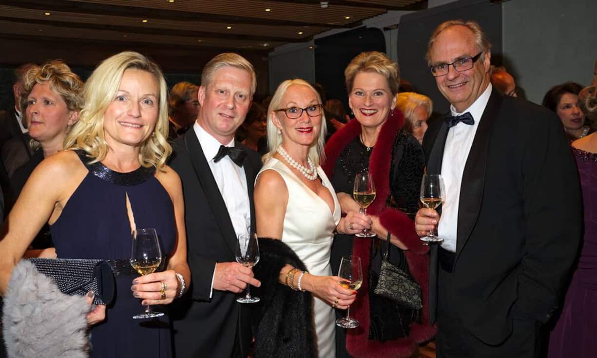 Katarina Lidholm Andersson;
Anders Lidholm Andersson, Director, Solenis;
Paula Hasselgren, President, SWEA;
Elina Selin, insurance director, Zurich Insurance Company;
Göran Hasselgren, VP & Global Medical Head, Takeda Pharmaceuticals International GmbH (v.l.)