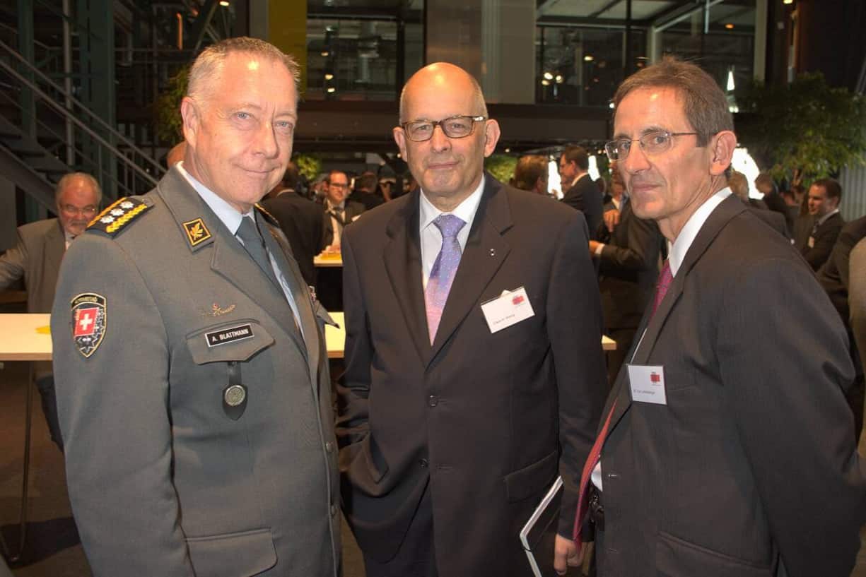 André Blattmann, Chef der Armee; Claus H. Widrig, Vizepräsident, SwissCham Verband Schweizerische Aussenwirtschaftskammern; Urs Lustenberger, Präsident SwissCham
