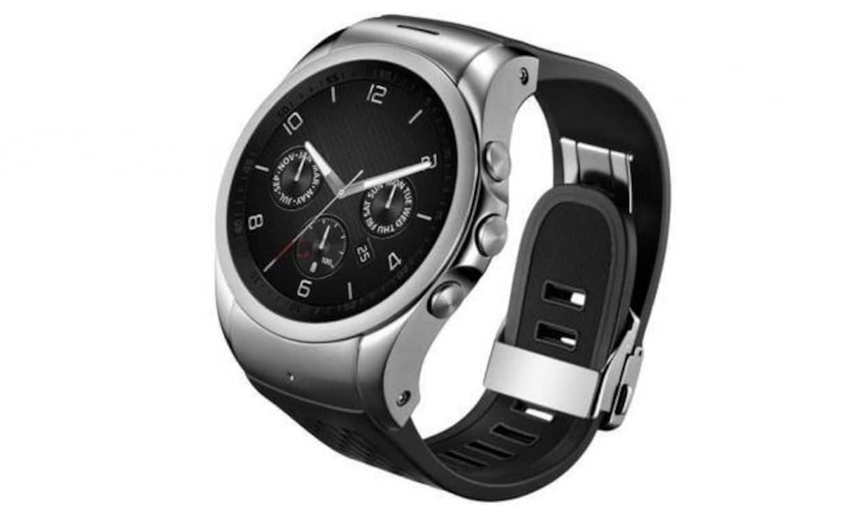 Ein riesiges Thema werden erneut Wearables. Vor allem smarte Uhren sollen in diesem Jahr im Zentrum stehen. Das Bild zeigt die schmucke Smartwatch von LG, die, zumindest optisch, einer Luxusuhr nachempfunden ist. 
LG