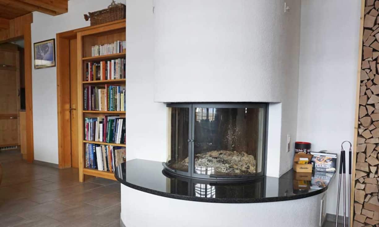 Das Chalet eignet sich perfekt für Wintersportliebhaber aber auch für Naturliebhaber.
Preis: 1'795’000.-
Quelle und Bilder: Engel & Völkers