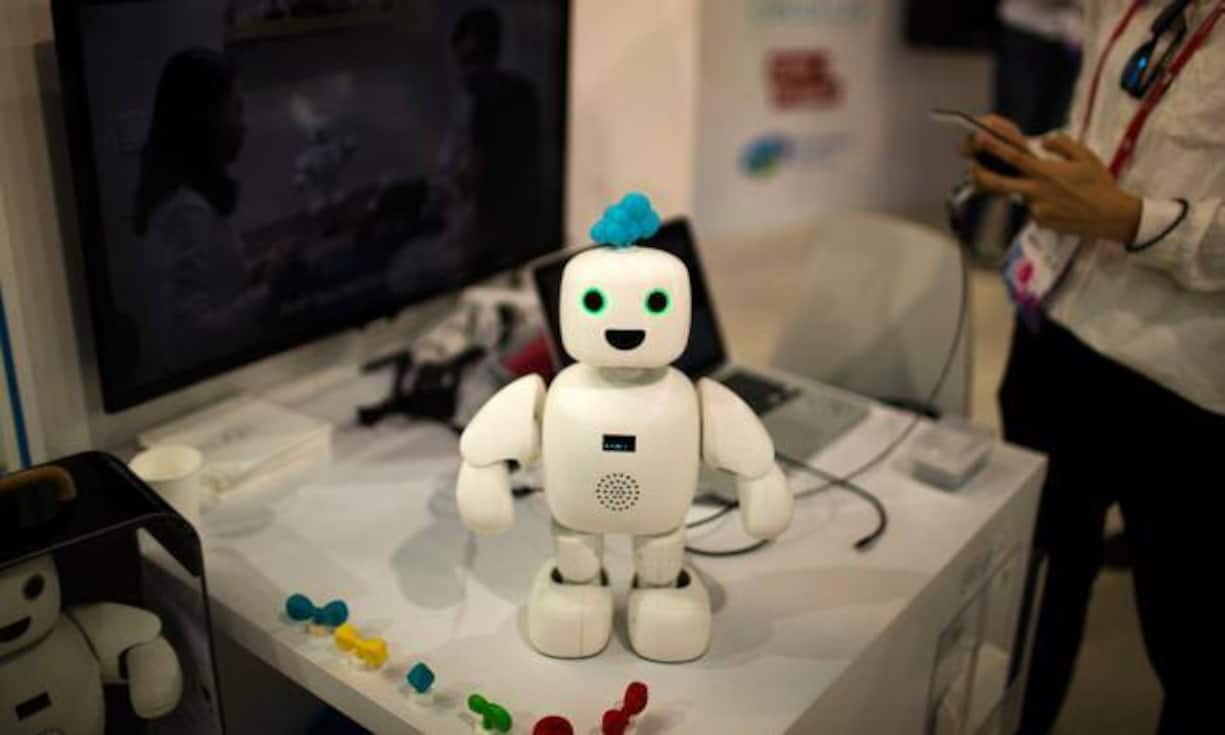 Ebenfalls einen Roboter gibt es auf der Startup-Bühne «4 Years From Now» (4YFN) zu sehen, die dem Mobile World Congress angehängt ist. Pibo kommt aus Korea und soll seinen Besitzern ein Freund sein. Das Ziel ist es, diese zu mehr Emotionalität und einem besseren sozialen Miteinander zu bringen.