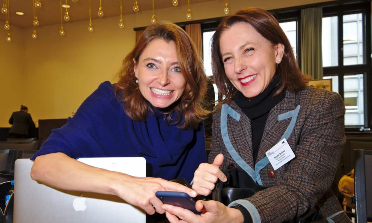 Claudia Gabler, Chefredaktorin, Conatct Management;
Brigitte Bodmer, Marketing Manager, BEKA Global Solutions