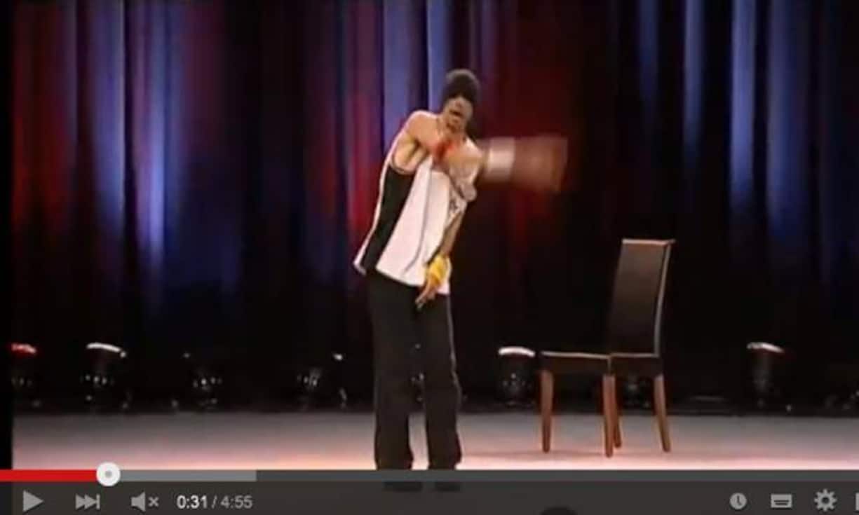 DivertiMento rappt wie im Casting... wenn da nur nicht die Goldkette wäre...Platz 8:
«DivertiMento – 8 Popstern Casting - 4 Julian Kaufmann» von uthj78