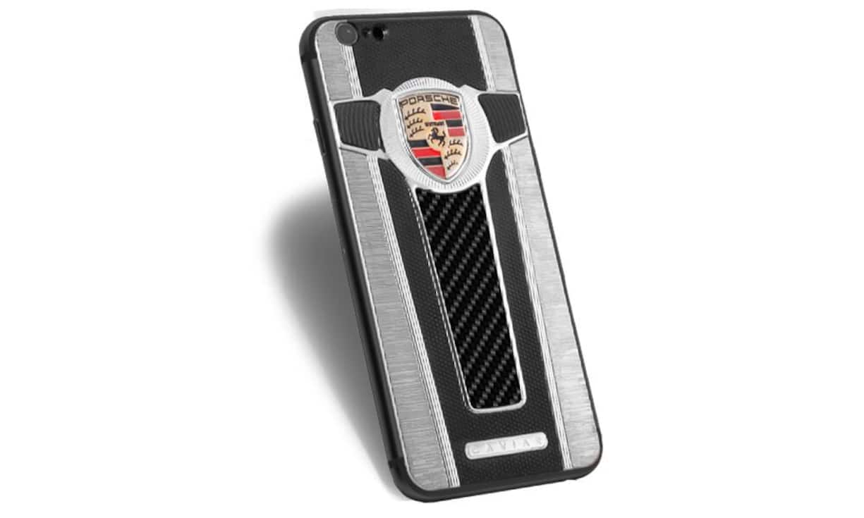 Für Autofans ist vermutlich das Smartphone mit dem Porsche-Logo gedacht (Preis: 2'280 Franken).Bilder: PR