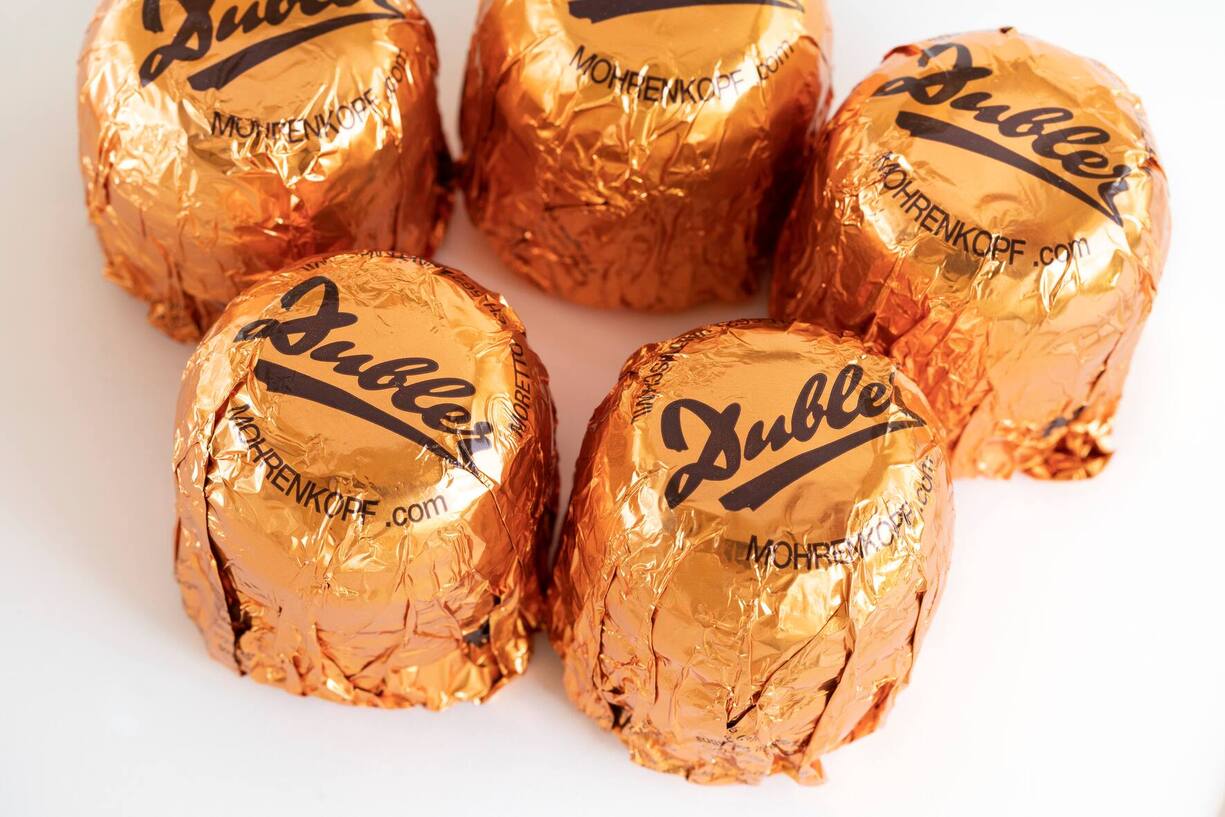 Dubler Mohrenkoepfe fotografiert am 13. Juni 2020 in Zuerich. (KEYSTONE/Gaetan Bally)