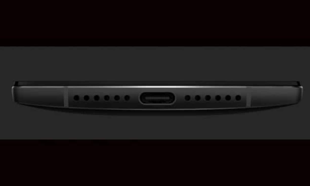 Auf der Unterseite hat das OnePlus 2 einen modernen USB-Port verbaut (Typ-C).