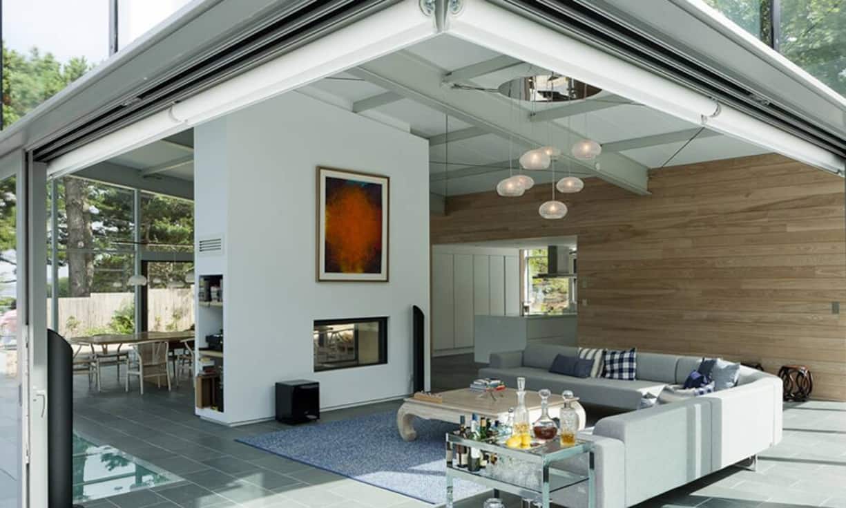 … dem Wohnraum und dem Garten können geöffnet werden, so dass die Brise…