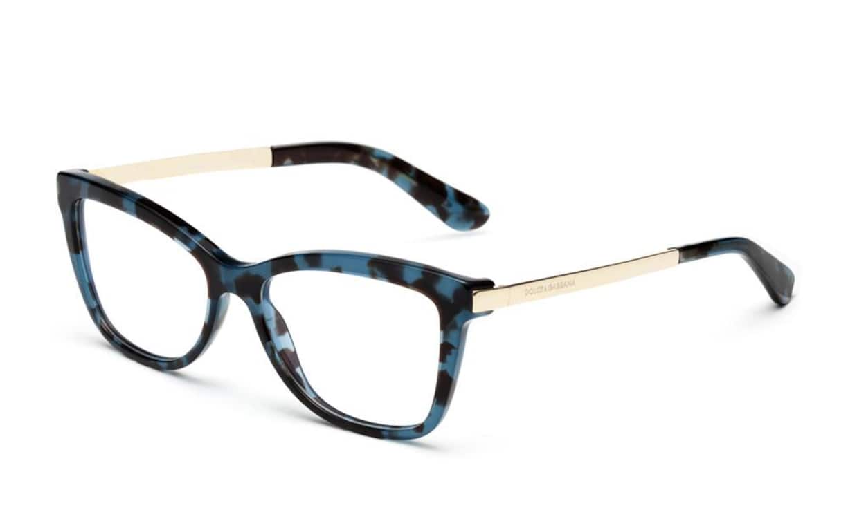 Retro: Dolce & Gabbana (Frau) Das Retro-Design und der goldfarbene Bügel mit eingraviertem Logo kennzeichnet dieses Exemplar aus der D&G Cat-Eye Kollektion. Das Model ist in vielen Variationen erhältlich. Preis 351 Franken