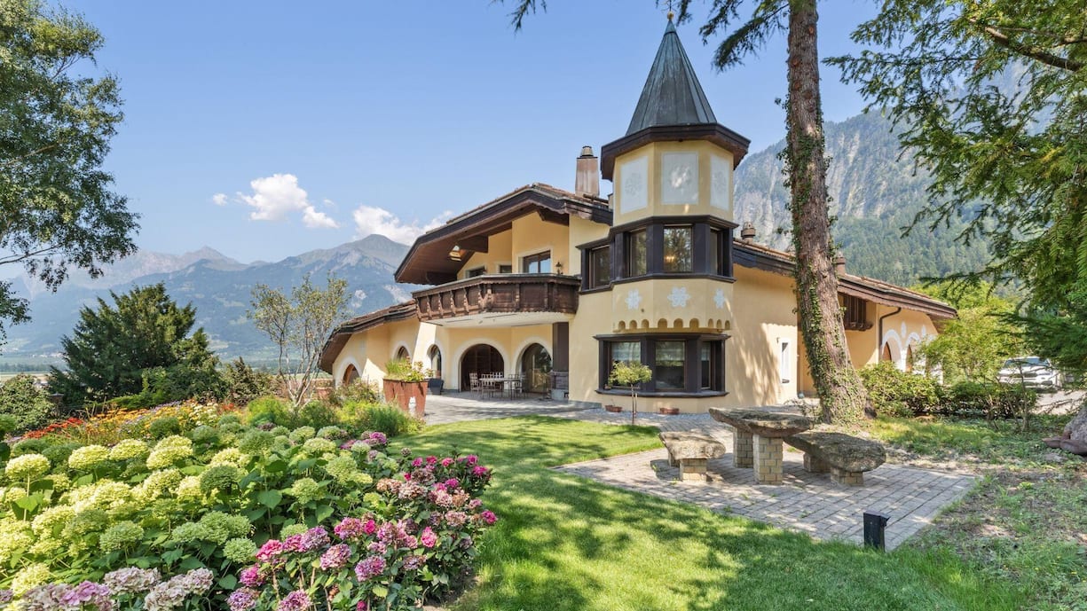 Villa mit Schwimmbad, Igis (GR)