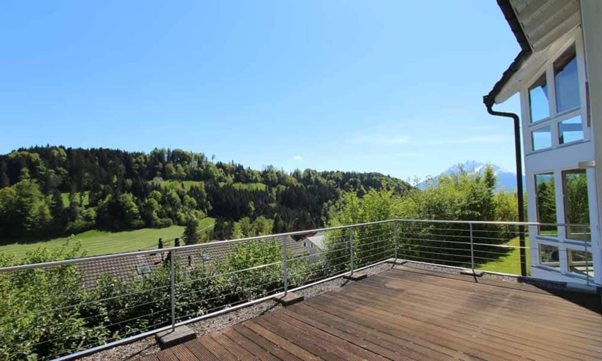 Dank der absolut ruhigen Lage sowie der unverbauten Fernsicht ist das Quartier äusserst begehrt.