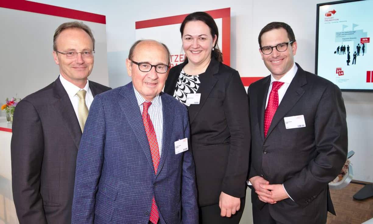 Markus Neuhaus, VRP Schweiz, PwC;
Beat M. Fenner, Vorsitzender, Leitender Ausschuss Diakoniewerke Neumünster;
Blazencka Kovacs-Vujevic, Senior Manager Assurance, PwC;
Roger Kunz, Partner, PwC