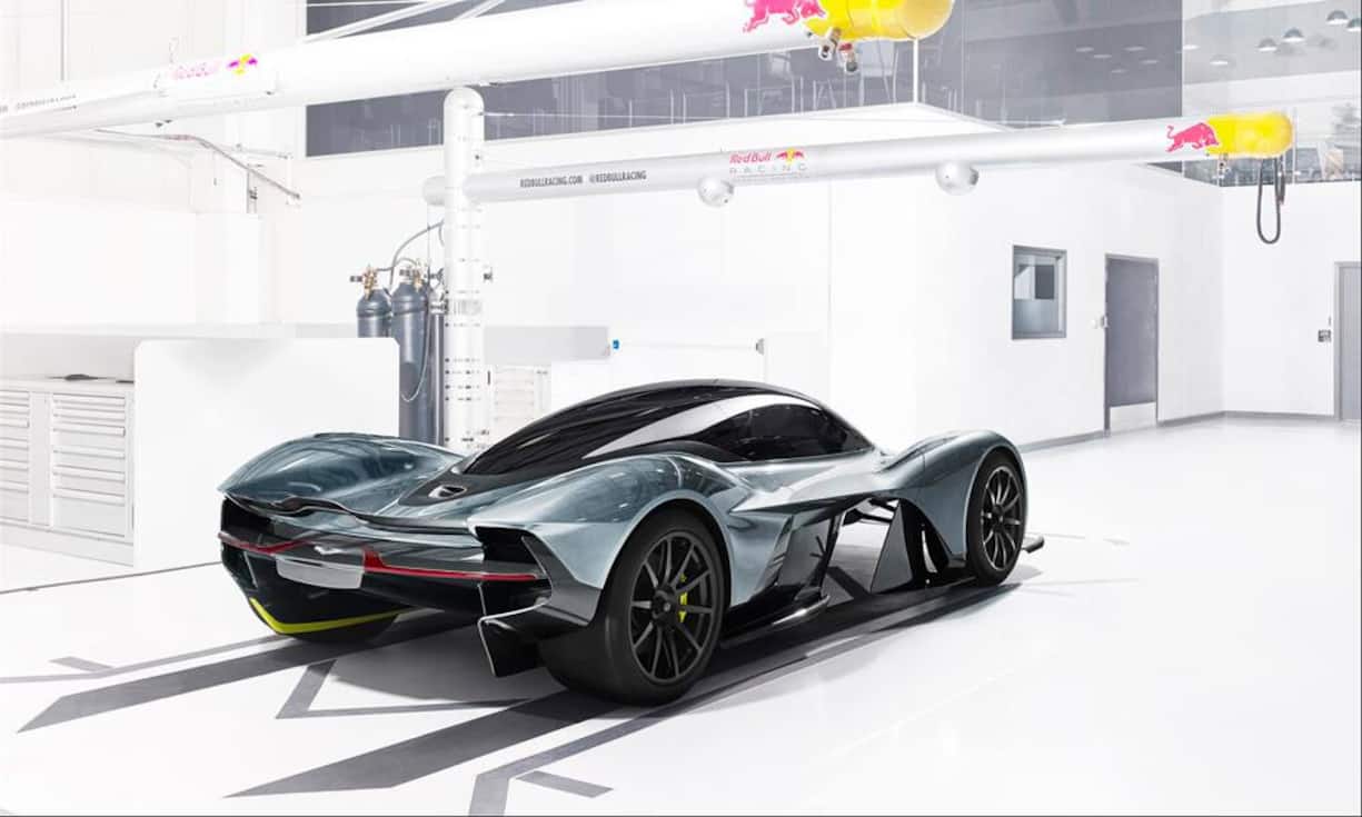 Aston Martin und Red Bull Racing tun sich zusammen und bauen einen Supersportler. Der Name: AM-RB 001.