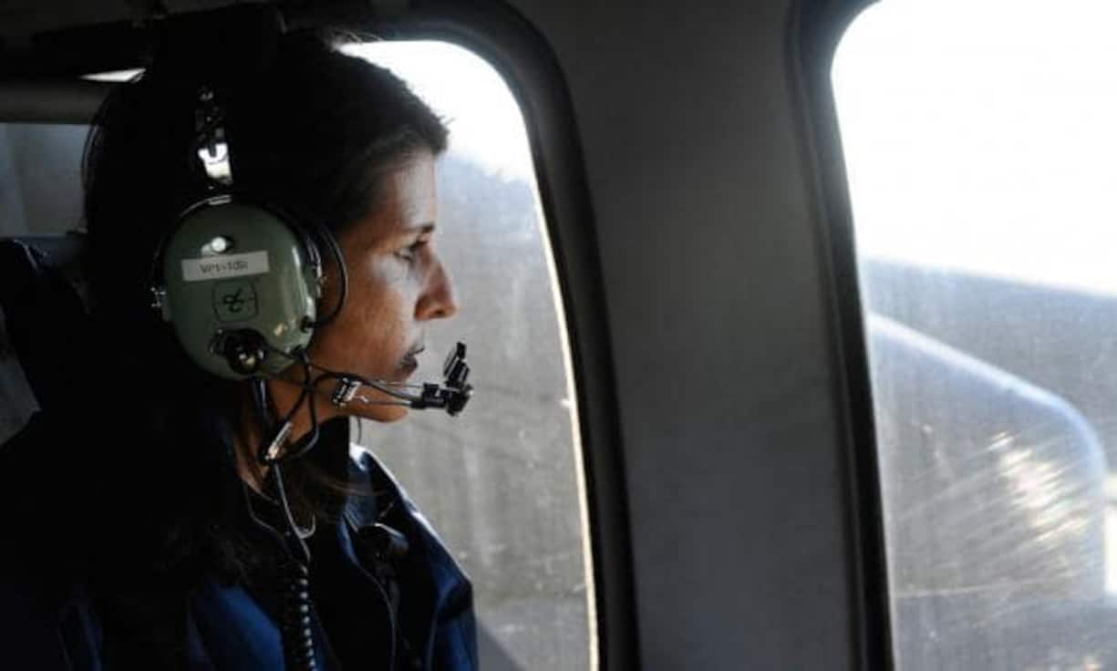 Nikki Haley - UNO-BotschafterinDie Gouverneurin von South Carolina, Nikki Haley, ist die erste Frau, die Trump für einen Kabinettsposten gewählt hat. Sie ist Botschafterin für die Vereinten Nationen.