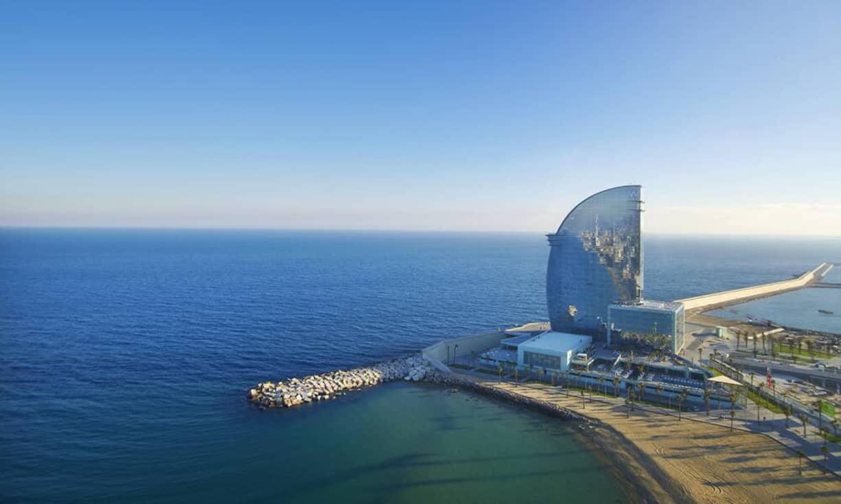 Tipp 1: Das W Hotel in Barcelona. Das 5-Sterne-Haus ist ein beliebter Hotspot für Trendsetter aus aller Welt.PR