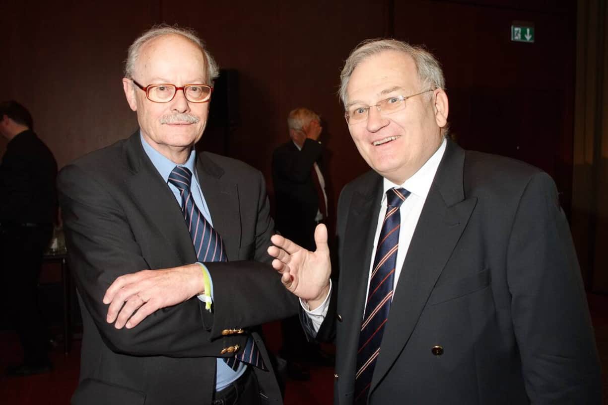 Ernst Baltensberger, Professor am Volkswirtschaftlichen Institut der Uni Bern; Martin Grendelmeier, Präsident, Schweizerischer Verband Akademischer Volks- und Betriebswirtschafter