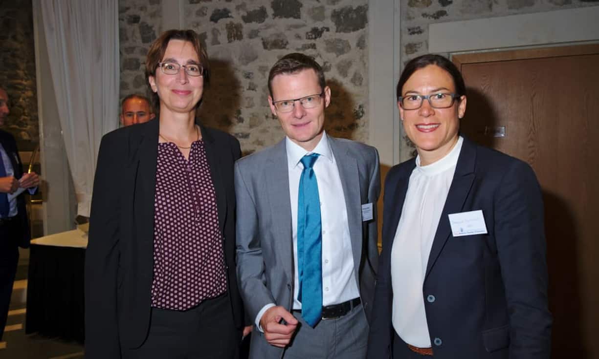 Cornelia Ritz Bossicard, Managing Partner, 2bridge AG;
Wolfgang Müller, Attorney at Law, MeyerLustenberger Lachenal Rechtsanwälte;
Daniela Diethelm, Managing Director, UBS Switzerland AG