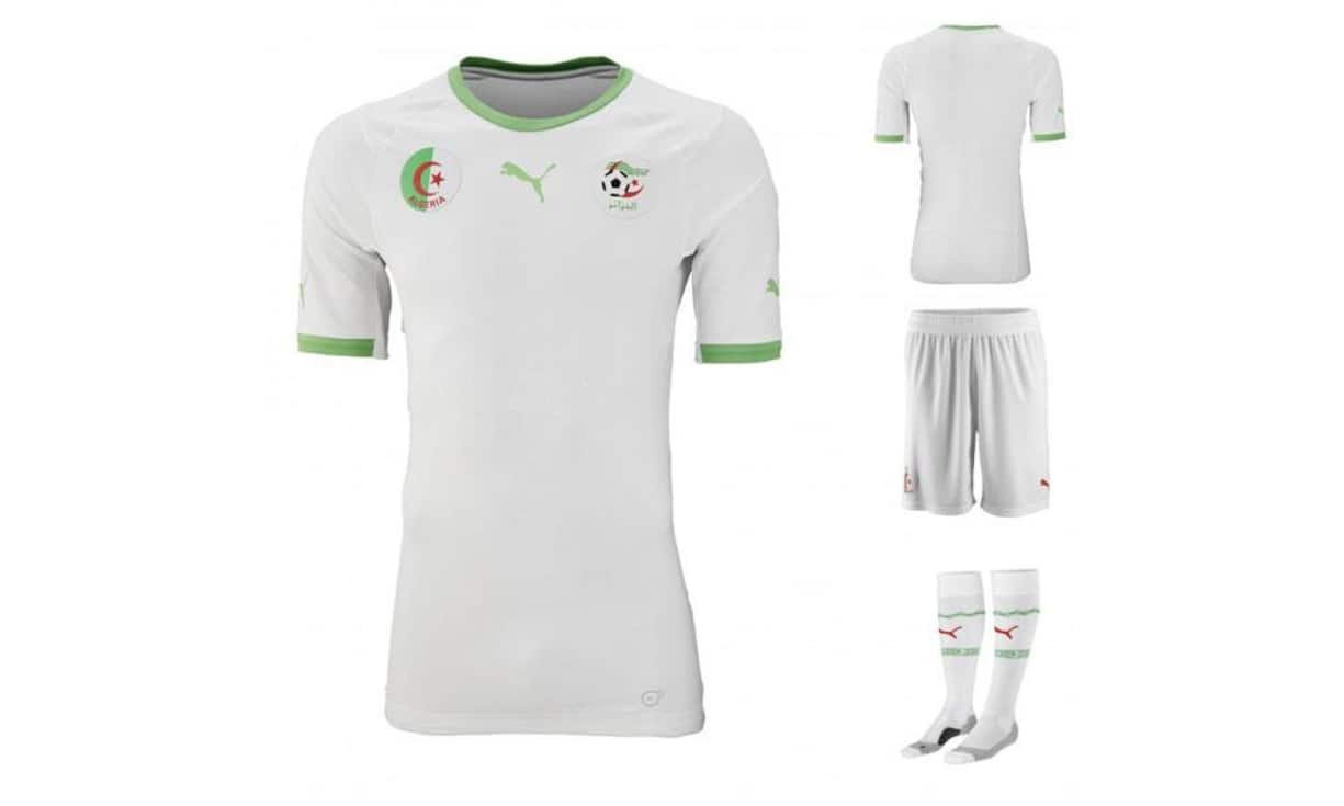 Nett: Das schlichte Trikot der Algerier ist von Puma und wirkt dank den schönen grünen Elementen frisch.