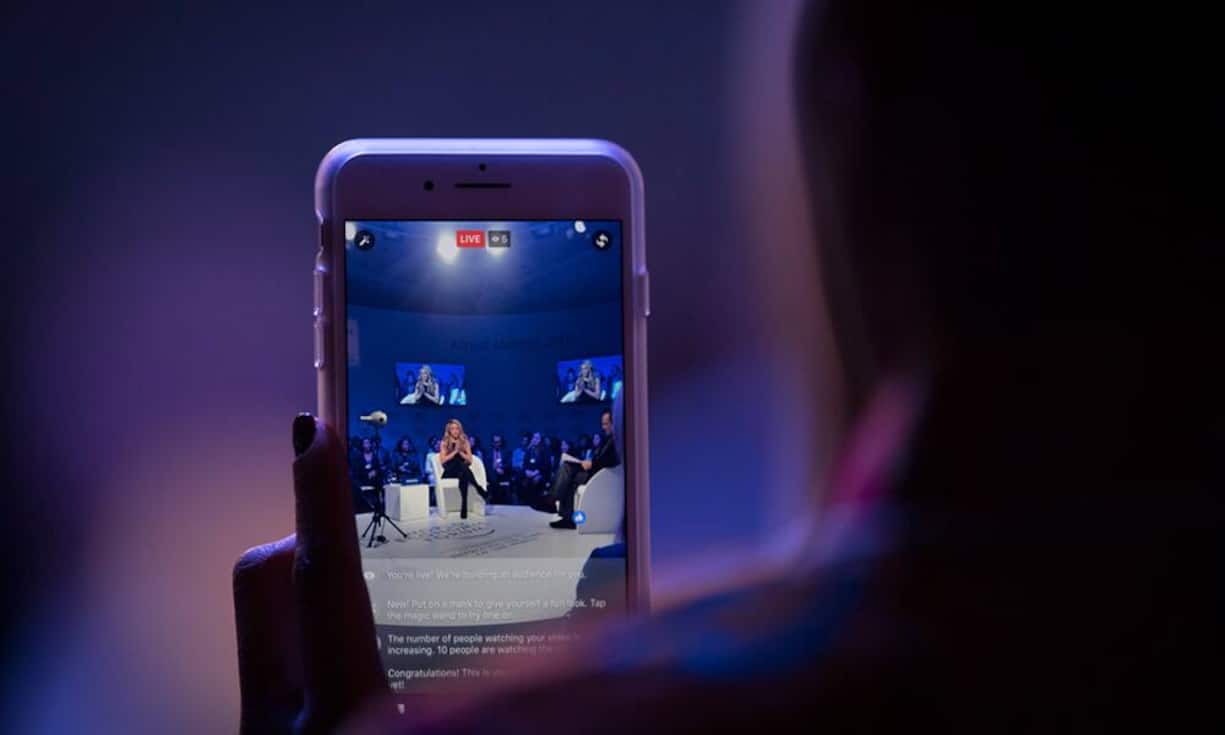 Die Sängerin Shakira, die mit einem Preis ausgezeichnet wurde, sprach zum Thema Frühkinderförderung.