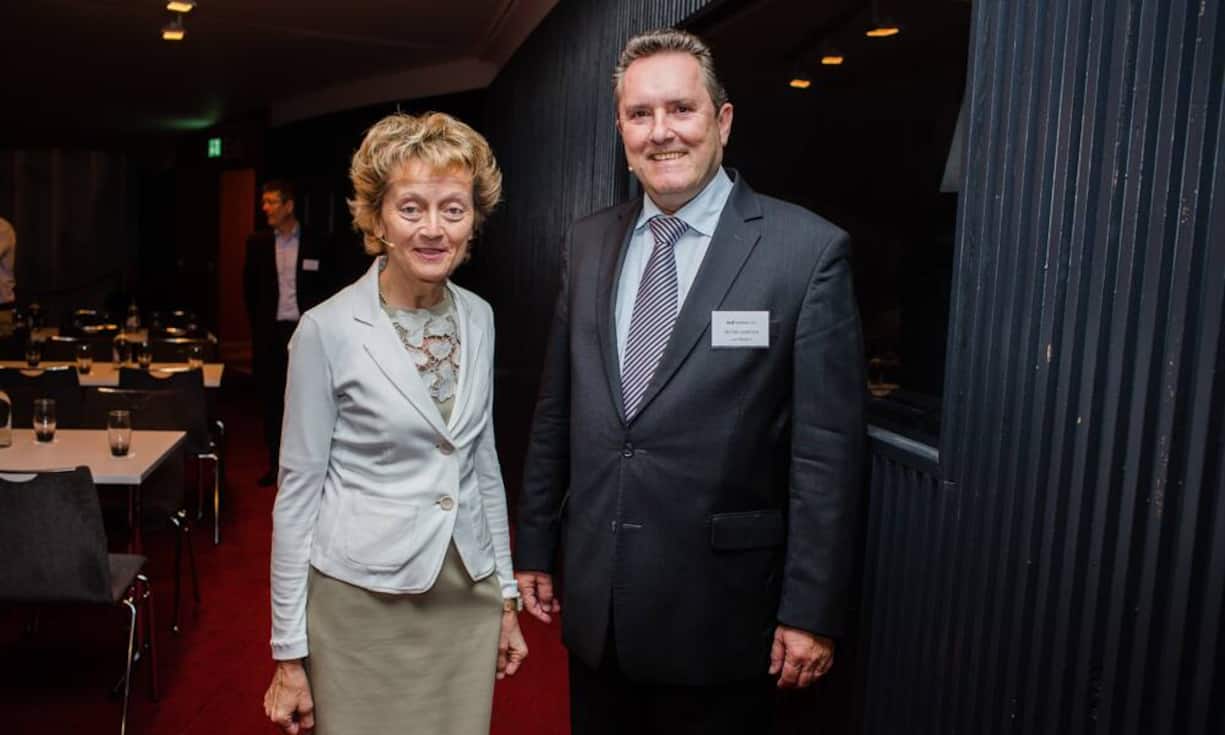 Eveline Widmer-Schlumpf, Bundesrätin mit Peter Grütter, Asut-Präsident
