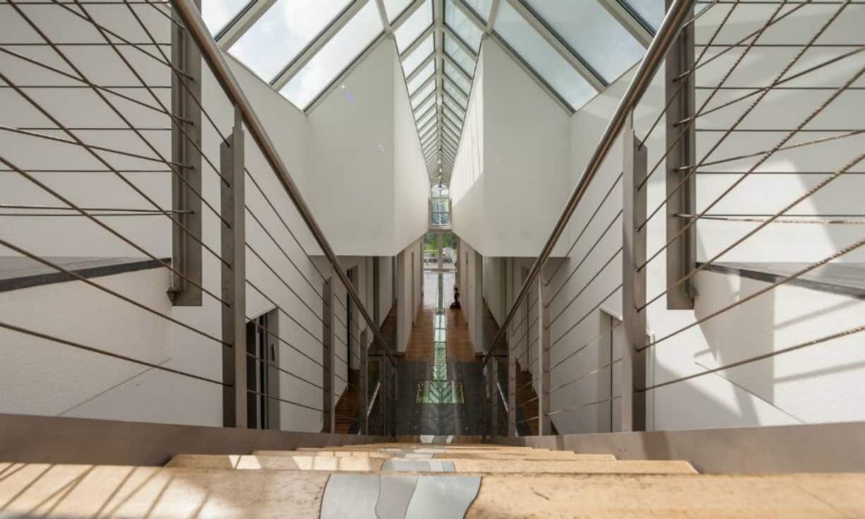 Davon stehen Ihnen rund 267 m² Wohnfläche zur freien Verfügung.