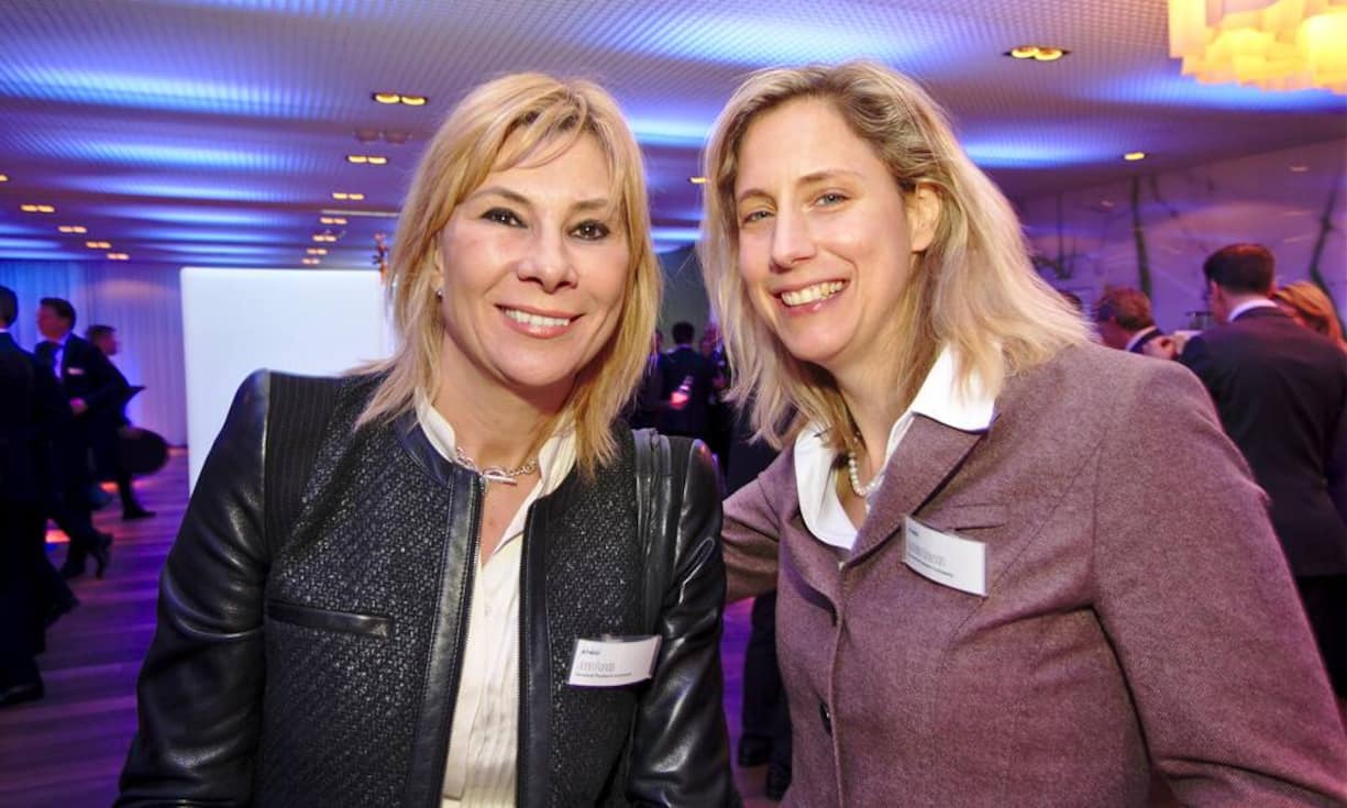 John Funda, Hewlett-Packard Company;
Isabella Grayson, Hewlett-Packard Company