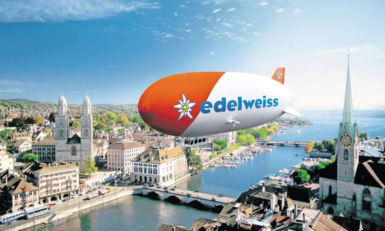 Edelweiss Air: Premiere
Die Schweizer Ferienfluggesellschaft feiert ihren 20igsten Geburtstag mit einem deutschen Zeppelin NT, dem weltweit grössten flugtüchtigen Luftschiff. Von Mai bis August 2015 wird es als Premiere ab sechs Standorten in der Deutschschweiz für die Bevölkerung fliegen. Die buchbaren Rundflüge dauern 30 bis 45 Minuten und kosten zwischen 149 und 199 Franken pro Person.Zeppelin-NT-Rundflüge in der Deutschschweiz, ab 149 Franken pro Person