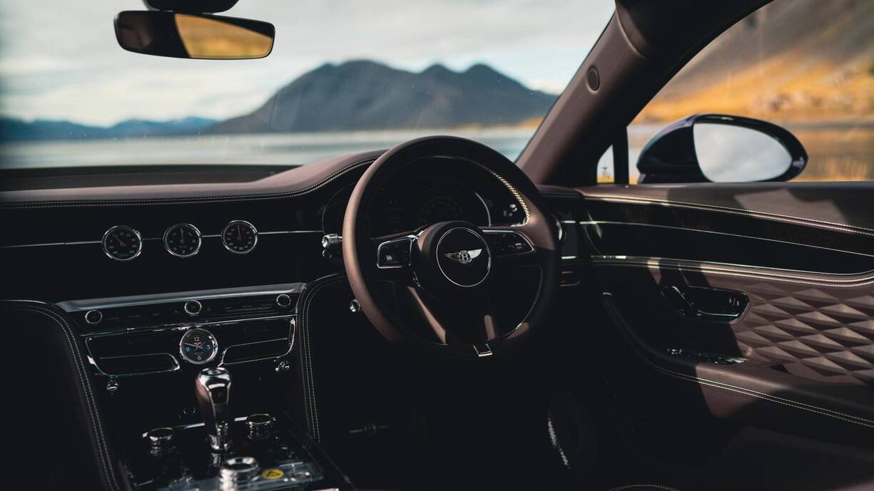 Bentley Flying Spur V6 Hybrid