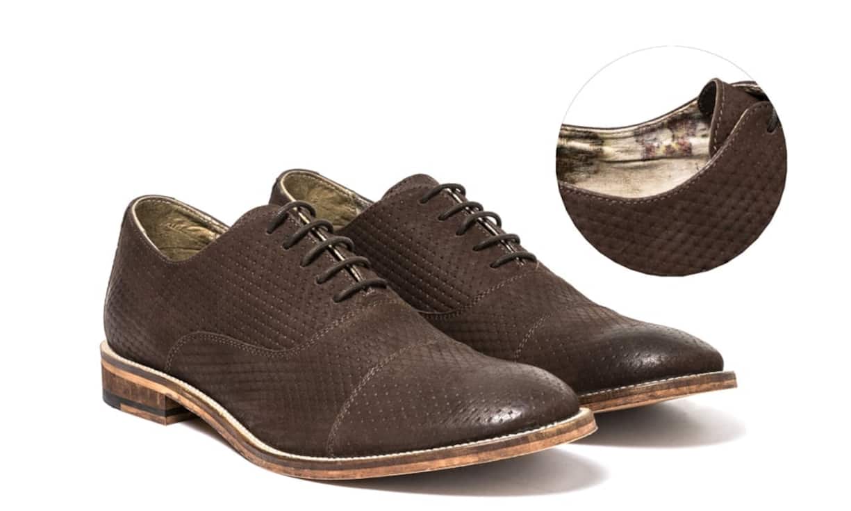 Hingucker: Sisley Diese Brogues sind dank gemustertem Innenfutter und Ziegenleder-Oberfläche ein ungewöhnliches modisches Highlight. Preis 149 Franken Bilder: PR