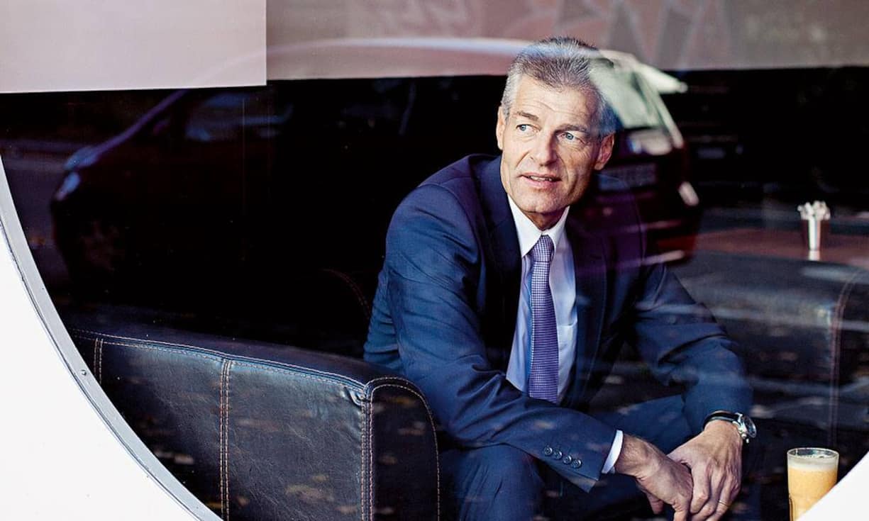 Heinz Karrer (54), scheidender CEO Axpo, heute Präsident Economiesuisse. «Es tut mir leid, aber ich kann nicht dienen mit dem viel beschworenen persönlichen Knick, der sich um 50 einstellen soll.»