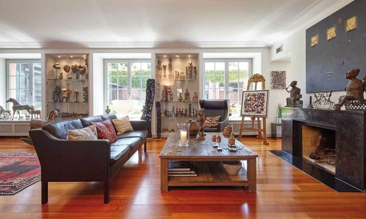 Die 13 Zimmer sind auf einer Wohnfläche von ca. 490 Quadratmetern durchdacht arrangiert...