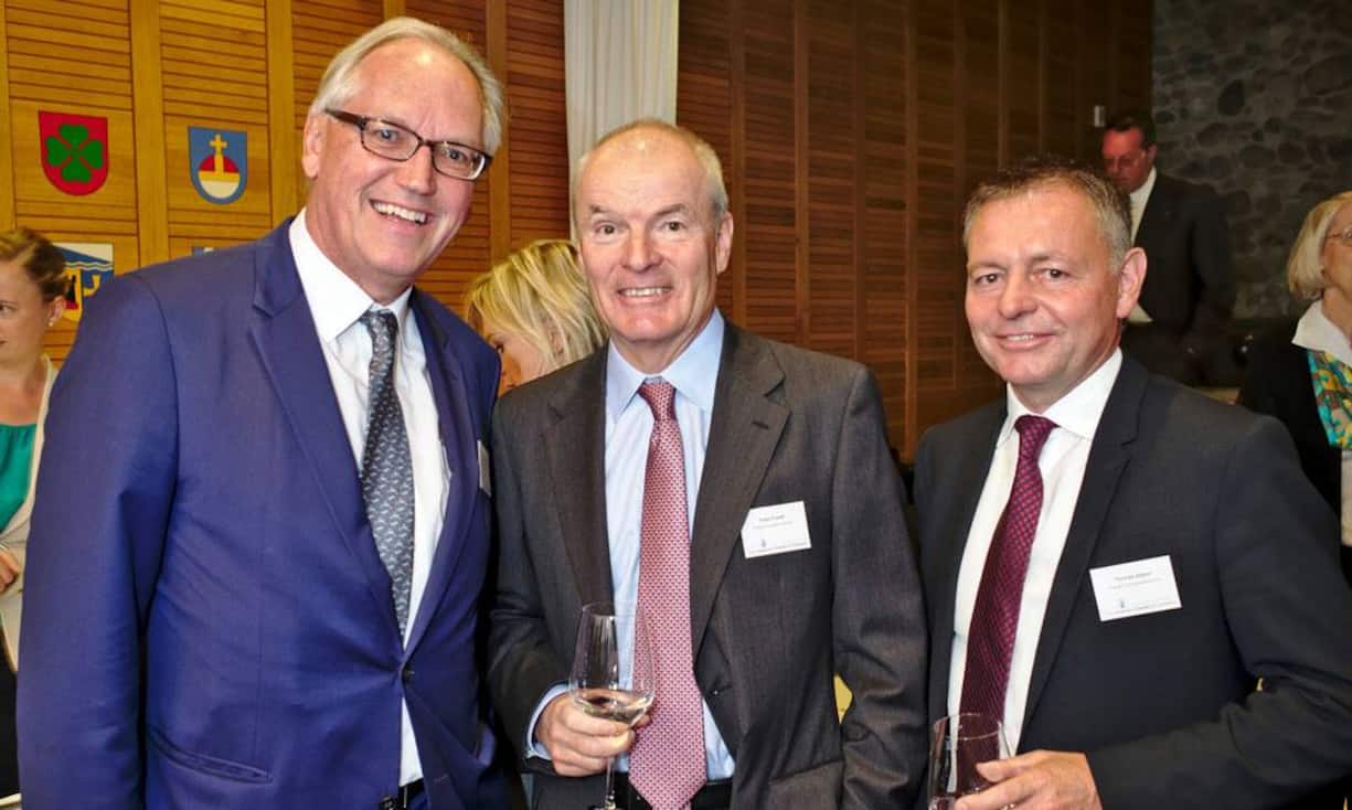 Thomas Borer, General Partner, Dr. Borer Consulting;
Peter Friedli, President, Friedli Corporate Finance;
Thomas Sieber, Chairman of the Board of Directors, Salt.