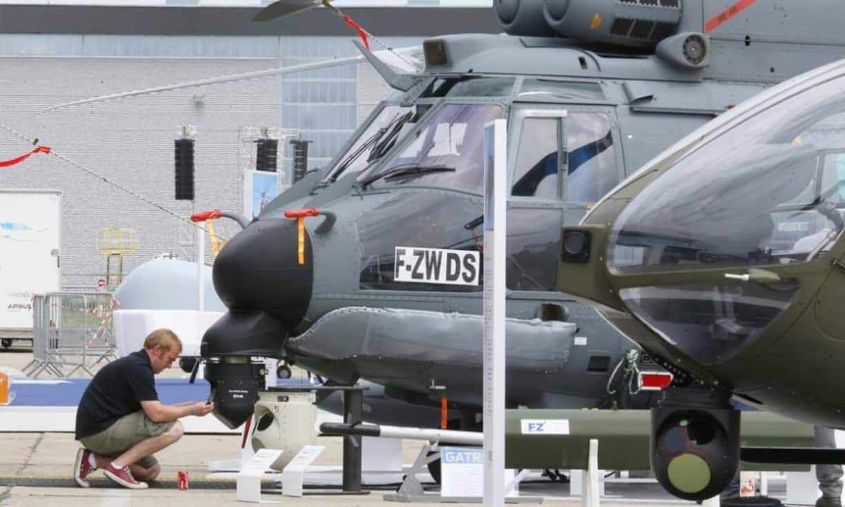 Ein französischer Airbus Helikopter H225 M wird durchgecheckt. Keystone