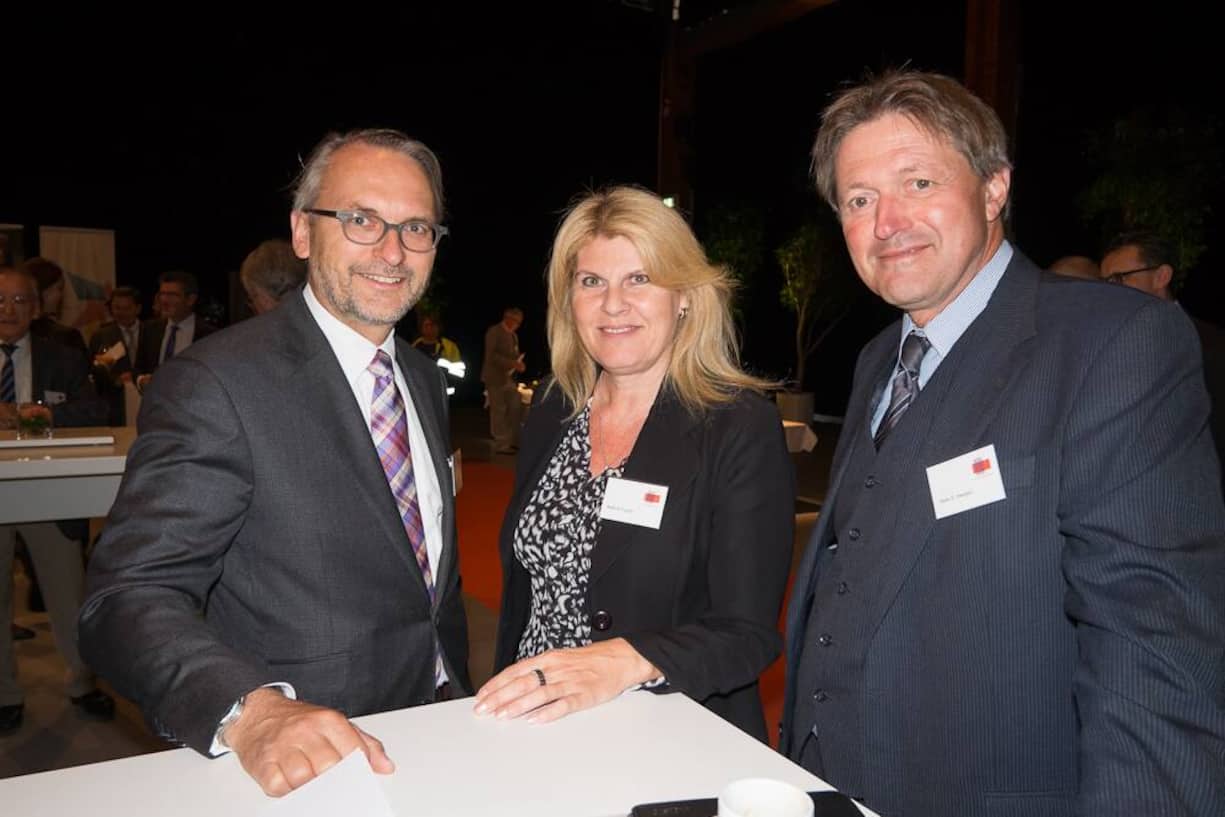 Thomas D. Meyer, General Manager Schweiz Accenture AG; Bettina Fritschi, Geschäftsführerin ASCO; Peter E. Naegeli, ASCO