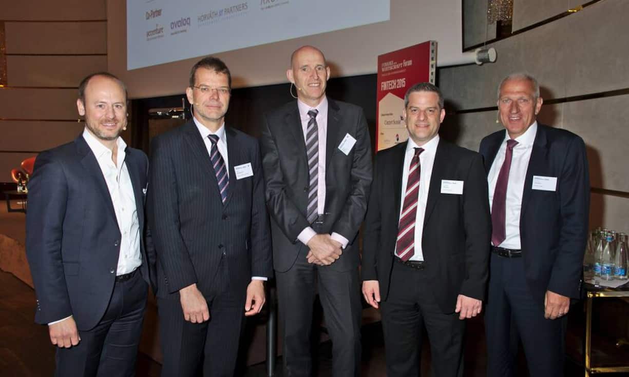 Mark Dittli, Chefredaktor, Finanz und Wirtschaft;
Herbert Kumbartzki, CFO, Basellandschaftliche Kantonalbank;
Stephan Wick, Leiter Logistik, Mitglied der Geschäftsleitung, Migros Bank AG;
Hanspeter Rhyner, Vorsitzender der Geschäftsleitung, Glarner Kantonalbank;
Pierin Vincenz, Vorsitzender der Geschäftsleitung, Raiffeisen Schweiz