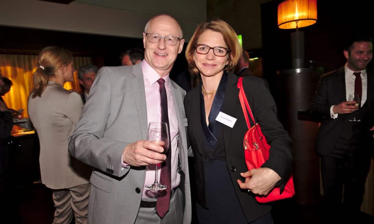 René Strazzer Rechtsanwalt, Strazzer Zeiter Rechtsanwälte ;
Annina Arpagaus, Generalsekretärin, Migros-Genossenschafts-Bund