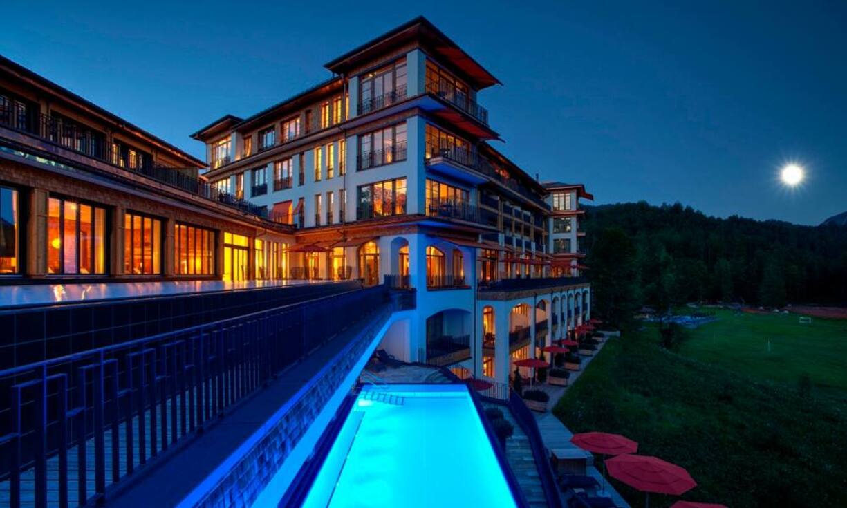 Platz 2 (1): Schloss Elmau,  Oberbayern
Will Essig